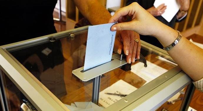 AK Parti başvurdu: YSK acil toplanıyor AK Parti başvurdu: YSK acil toplanıyor