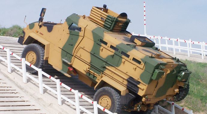 Savunma 1 milyar dolara koşuyor