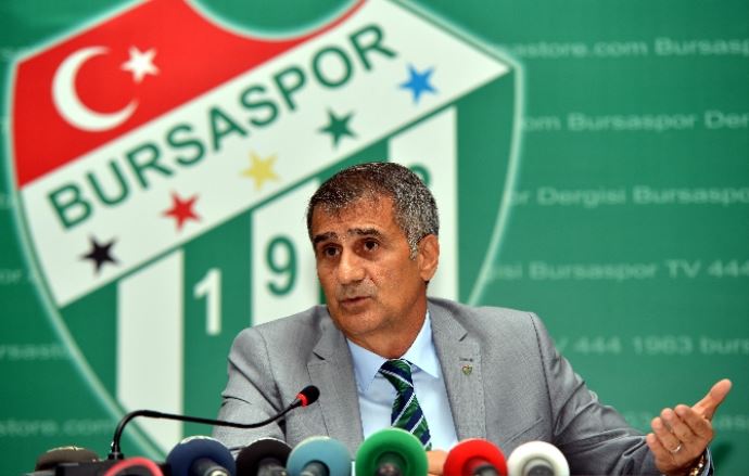 Şenol Güneş, orta sahaya takviye istedi Şenol Güneş, orta sahaya takviye istedi