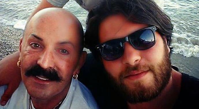 İyileşen Cemil İpekçi soluğu sahilde aldı İyileşen Cemil İpekçi soluğu sahilde aldı
