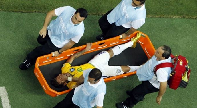Brezilya'da Neymar üzüntüsü! Brezilya'da Neymar üzüntüsü!
