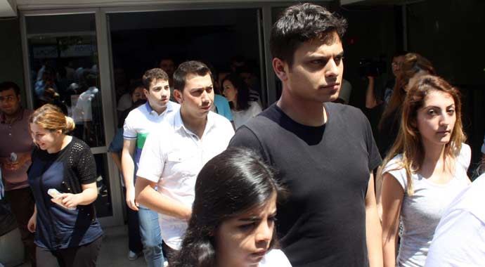 KPSS&#039;ye yoğun ilgi gösteren adaylar: &#039;Sorular kolaydı&#039;