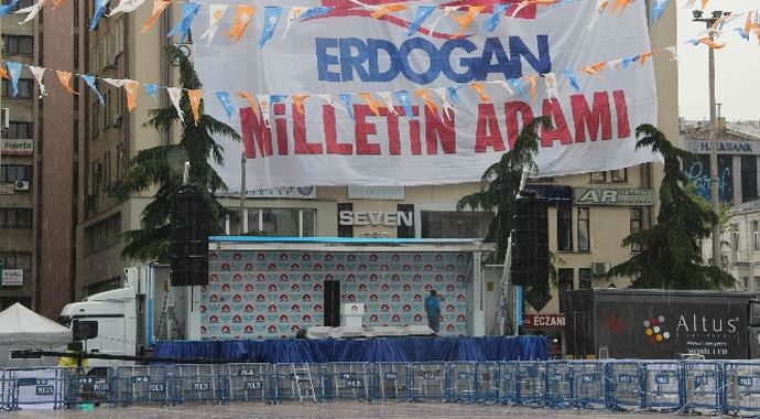 Erdoğan'ın ilk mitingi öncesi büyük sürpriz Erdoğan'ın ilk mitingi öncesi büyük sürpriz