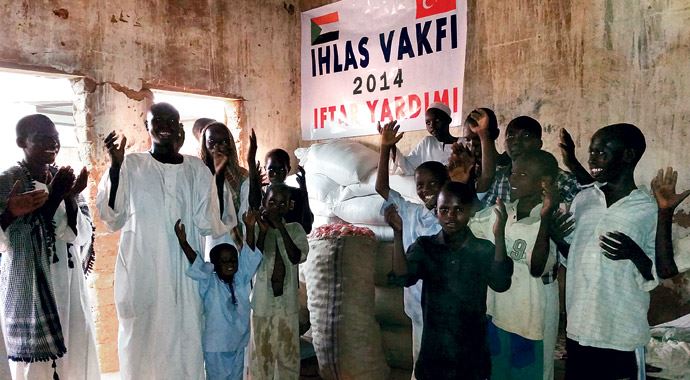İhlas Vakfı'ndan, Sudanlı fakir ve yetimlere iftar