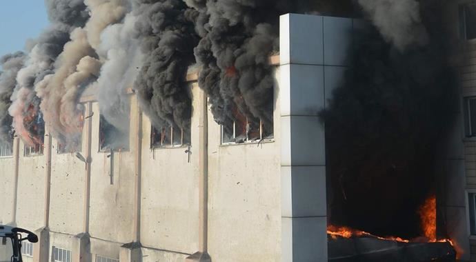 Çorlu'daki fabrika yangını kontrol altına alındı