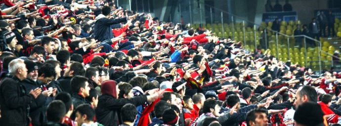 Eskişehirspor'da kombine kartlar satışa çıkıyor