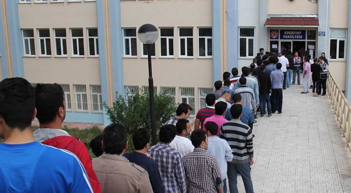 KPSS soruları zorladı