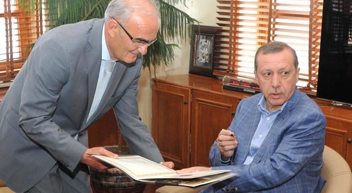 Erdoğan, Samsun Büyükşehir Belediyesini ziyaret etti Erdoğan, Samsun Büyükşehir Belediyesini ziyaret etti
