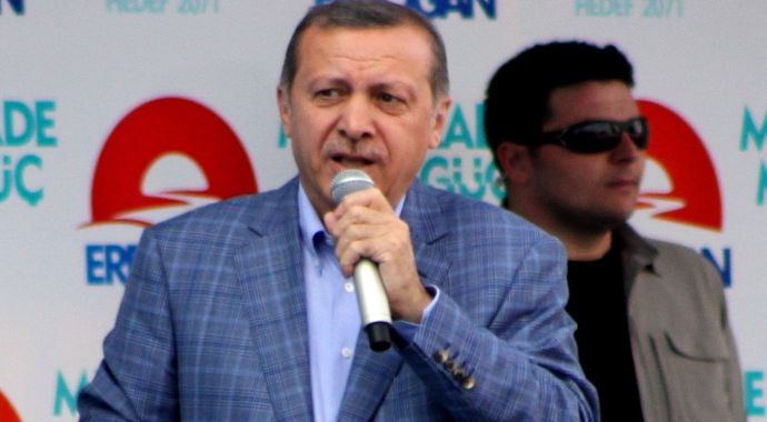 İhsanoğlu&#039;na &quot;monşer&quot;li gönderme
