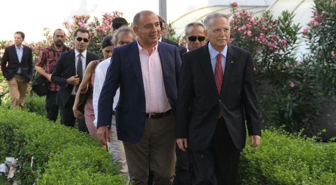 Erdoğan'a Gezi Parkı sonrasında cevap Erdoğan'a Gezi Parkı sonrasında cevap