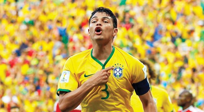 Thiago Silva'ya Barcelona kancası Thiago Silva'ya Barcelona kancası