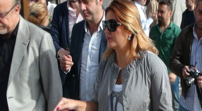 Sibel Can o davayı kazandı