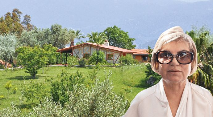 Tansu Çiller çiftlikte ayağını kırdı