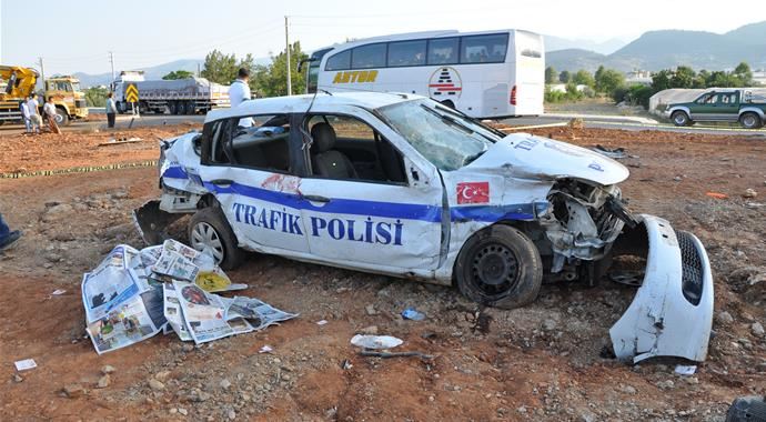 TIR dehşeti! 1 polis şehit