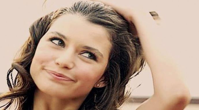 Beren Saat &#039;Kösem Sultan&#039; olacak