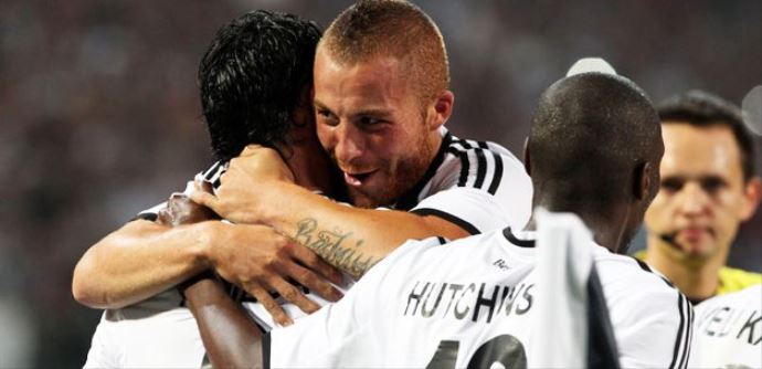 Gökhan Töre yeniden Beşiktaş'ta Gökhan Töre yeniden Beşiktaş'ta
