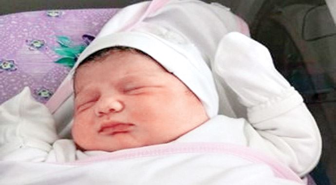 5 kilo 70 gram olarak doğdu 5 kilo 70 gram olarak doğdu