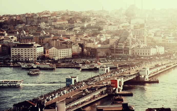 İstanbul&#039;u 2016&#039;da Paris&#039;ten fazla turist ziyaret edecek