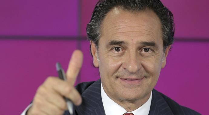 Prandelli ders çalışıyor Prandelli ders çalışıyor