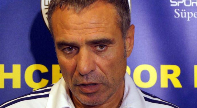Ersun Yanal önceki gün istifa etmiş! Ersun Yanal önceki gün istifa etmiş!
