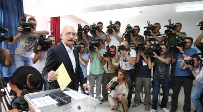 Kemal Kılıçdaroğlu da oyunu Ankara'da kullandı Kemal Kılıçdaroğlu da oyunu Ankara'da kullandı