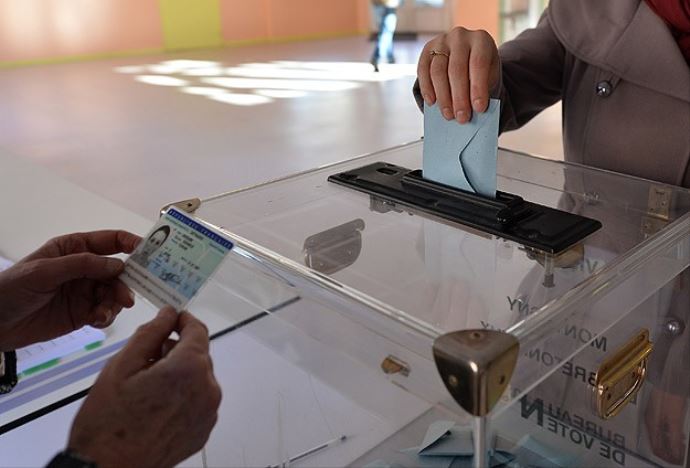 Seçim pusulasına öyle bir şey yazdı ki! Seçim pusulasına öyle bir şey yazdı ki!