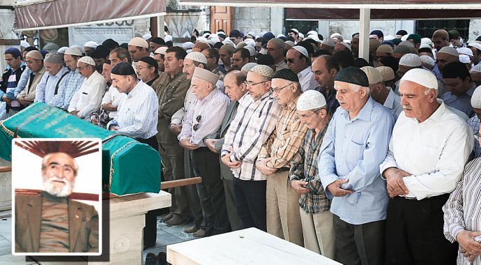 Hacı Muammer Amca dualarla uğurlandı