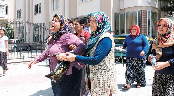 İki seçimde de vuruldu