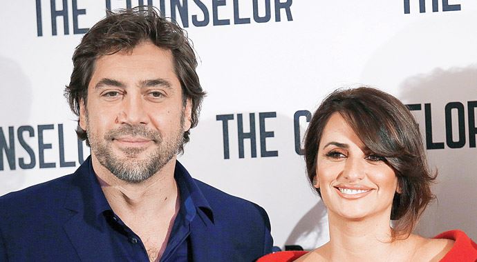 Hollywood&#039;da mahalle baskısı! İki ünlü, kara listeye girdi