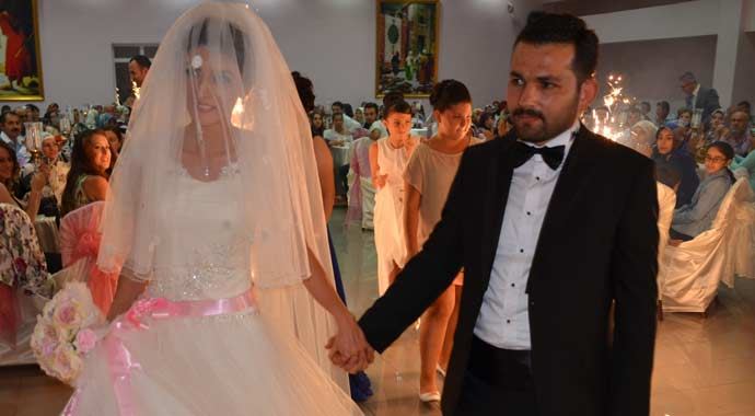 YSK izin verdi, düğün oldu