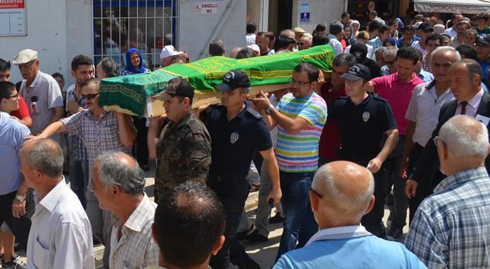 Doğum gününde intihar eden polis toprağa verildi