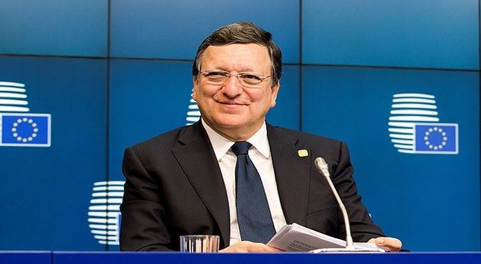 AB'den Rusya'ya "askeri adım" uyarısı AB'den Rusya'ya "askeri adım" uyarısı