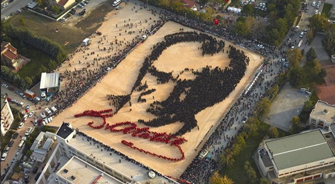 İki kez yaptı üçüncüsünde Guinness&#039;i hedefliyor