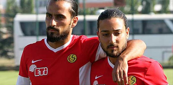 Eskişehirspor&#039;dan Tarık Çamdal ve Erkan Zengin açıklaması