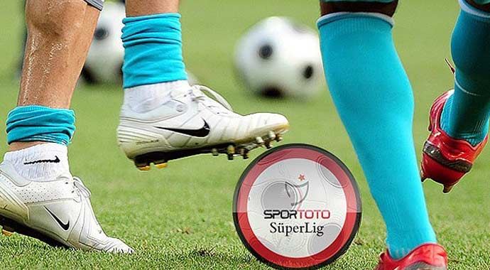 Süper Lig'de kombine kartları el yakıyor Süper Lig'de kombine kartları el yakıyor