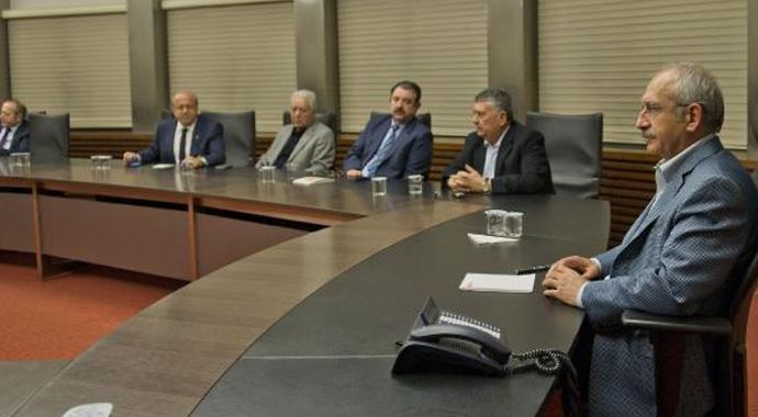 CHP&#039;de kritik toplantı başladı