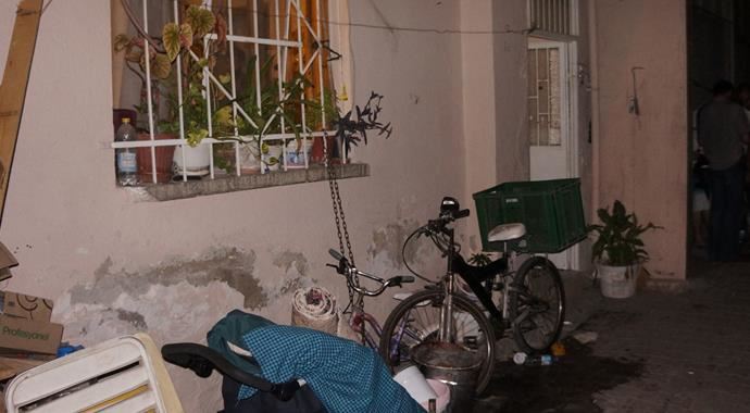 İzmir'de kardeş kavgası kanlı bitti: 1 ölü