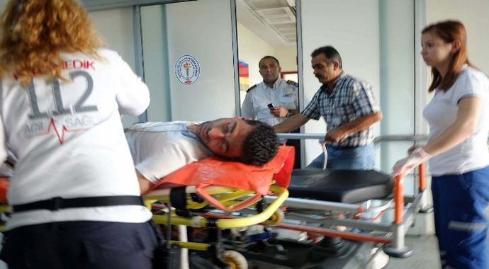 Otomobil takla attı: 2 ölü Otomobil takla attı: 2 ölü
