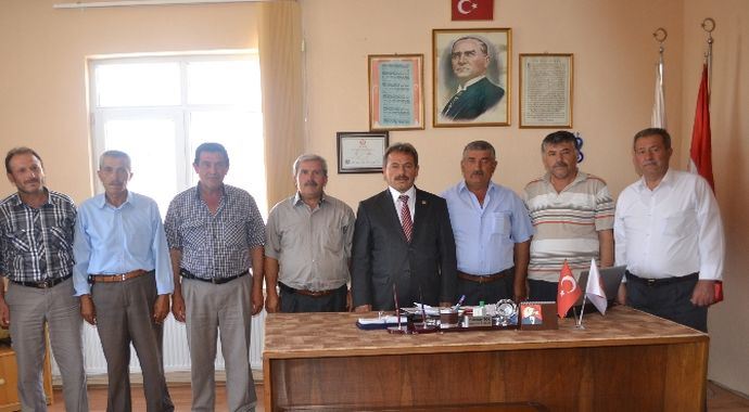 MHP'de cumhurbaşkanlığı istifaları MHP'de cumhurbaşkanlığı istifaları