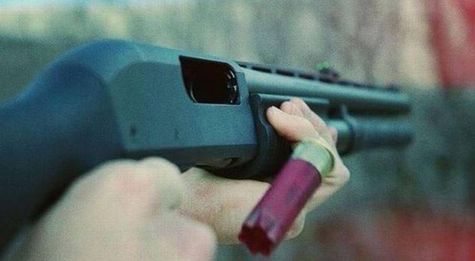 Düğün günü pompalı tüfekle dehşet saçtı Düğün günü pompalı tüfekle dehşet saçtı