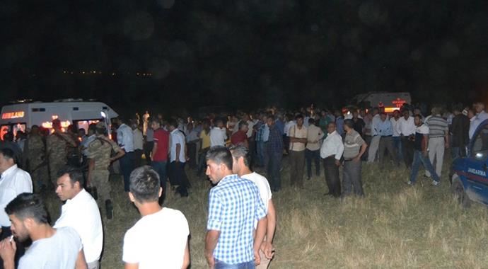Batman'da öldürülen 7 kişinin cenazesi Diyarbakır'a getirildi Batman'da öldürülen 7 kişinin cenazesi Diyarbakır'a getirildi