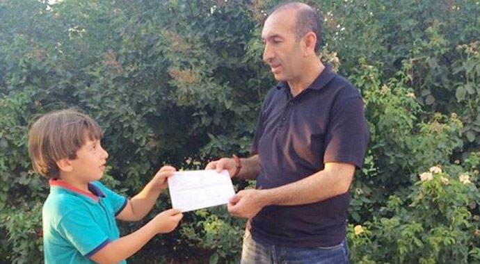 8 yaşındaki çocuk tüm harçlığını Erdoğan&#039;a bağışladı