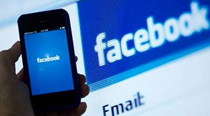 &#039;Facebook kullanıcı başına 500 Euro ödesin&#039;