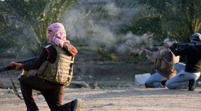 IŞİD, Sincar ilçesini peşmergeden aldı