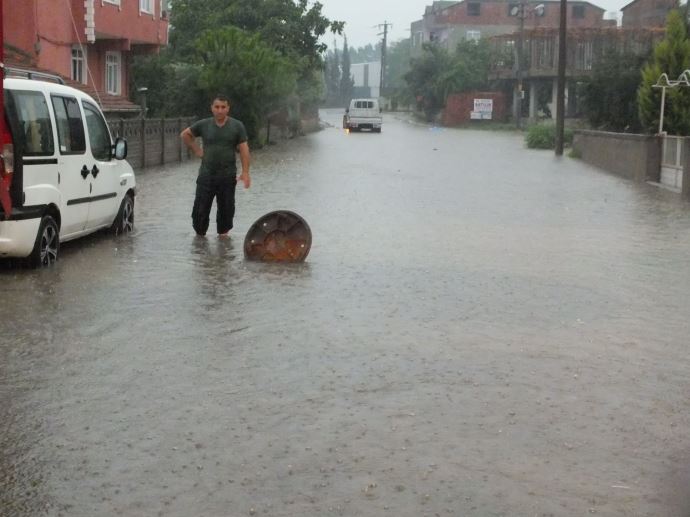 İstanbul'un 10 günlük suyu yağdı İstanbul'un 10 günlük suyu yağdı