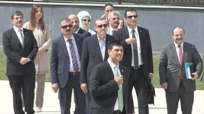 Erdoğan uğurlanırken kaza meydana geldi Erdoğan uğurlanırken kaza meydana geldi