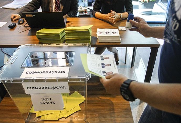 Yurt dışında oy verme işlemi bugün sona eriyor Yurt dışında oy verme işlemi bugün sona eriyor