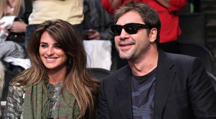 Angelina Jolie'nin babası Penelope Cruz ve Javier Bardem'e kızdı Angelina Jolie'nin babası Penelope Cruz ve Javier Bardem'e kızdı