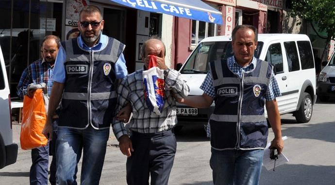 66'lık yankesici yakayı ele verdi 66'lık yankesici yakayı ele verdi