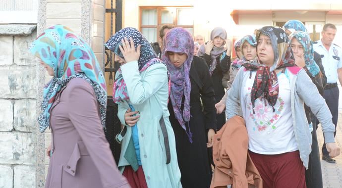 Konya'da kız öğrenci yurdunda yangın paniği Konya'da kız öğrenci yurdunda yangın paniği